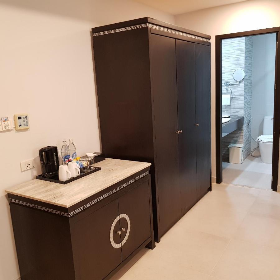 Club Mahindra Mac Boutique Hotel Bangkok Esterno foto