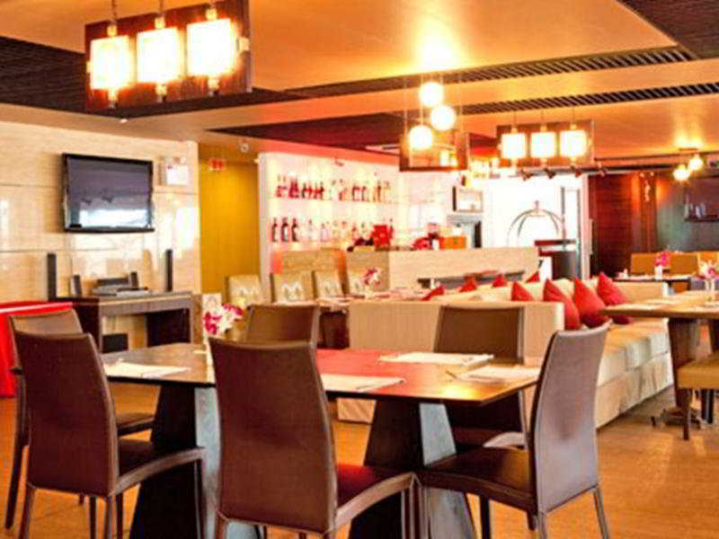 Club Mahindra Mac Boutique Hotel Bangkok Esterno foto
