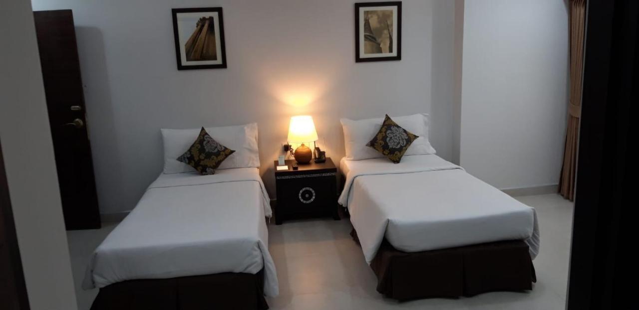 Club Mahindra Mac Boutique Hotel Bangkok Esterno foto